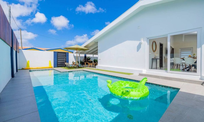 Ponton Villa | 180 m² Villa ∙ 3 bedrooms ∙ 6 guests