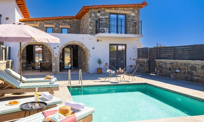 Kiotari Villa | 180 m² Villa ∙ 3 bedrooms ∙ 6 guests