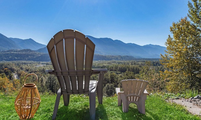Promontory House | ❤️️180° Valley Vista - Powerful AC | 1G Fast Wifi | Pet-Friendly | Scenic Trails