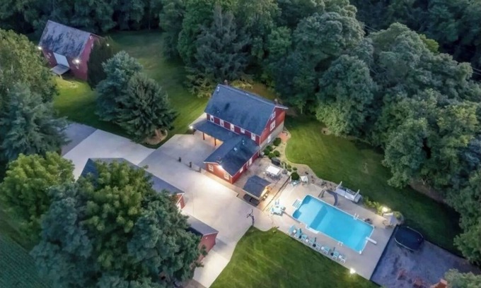 Heath Other | 1800's Totally restored Estate w/5 bedrooms, pool, hot tub, and pickle ball!