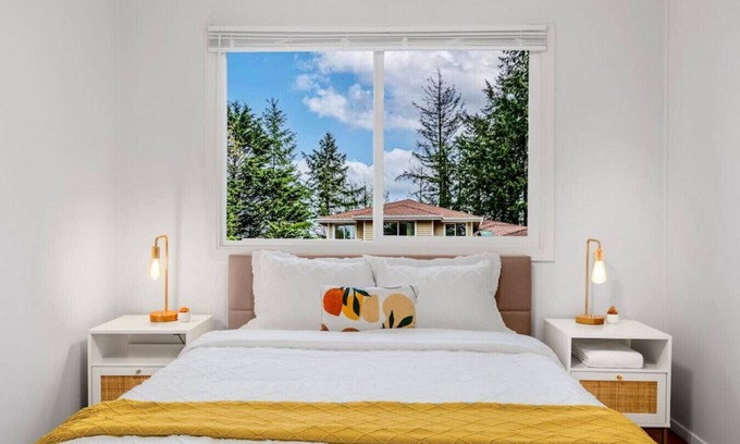 Renton House | 1803 Renton · 2b1b Sweet Suite @Renton 10 mins to SeaTac airport