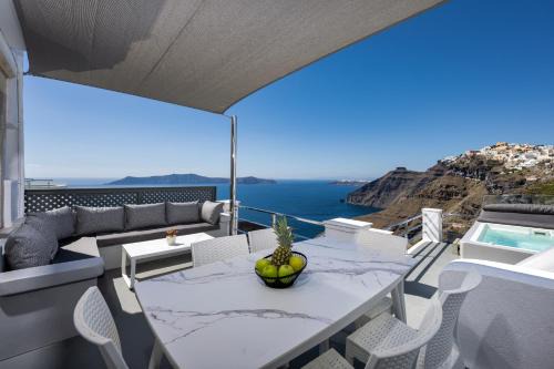 Fira Villa | 1809 Villa