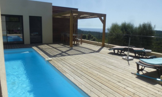 Tighine Villa | 180m2 villa full sea view, pool 1500 m from the beach