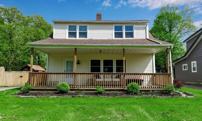Lake Erie Beach House | 182 m² House ∙ 3 bedrooms ∙ 6 guests