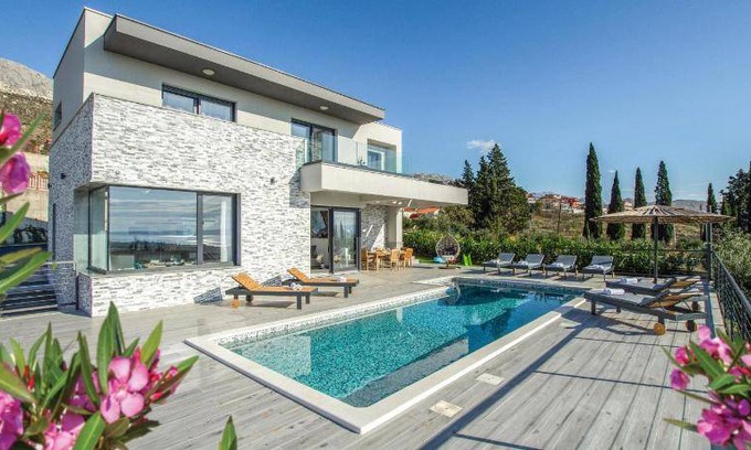 Mravince House | 183 m² House ∙ 4 bedrooms ∙ 10 guests