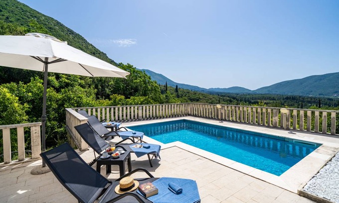 Ljuta Villa | 183 m² Villa ∙ 3 bedrooms ∙ 6 guests