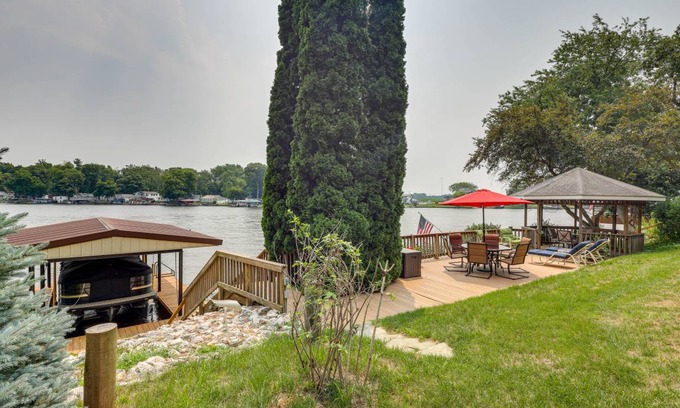 Monticello House | 185 m² House ∙ 3 bedrooms ∙ 9 guests