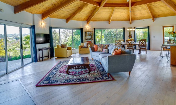 Fallbrook House | 185 m² House ∙ 3 bedrooms ∙ 6 guests