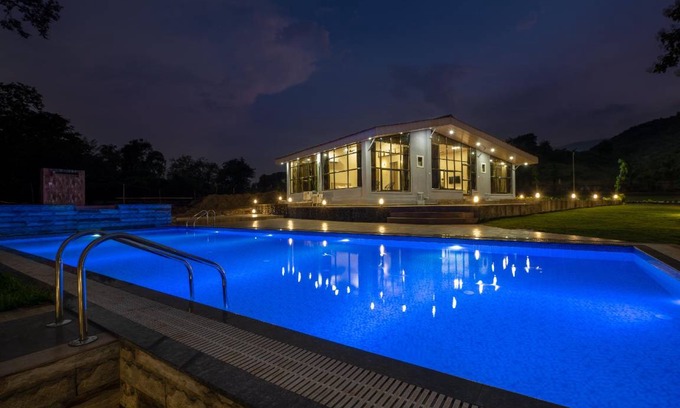 Neral Resort | 185 m² Resort ∙ 4 bedrooms ∙ 14 guests