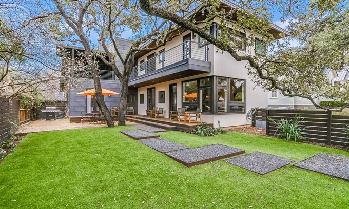 Travis Heights House | 186 m² House ∙ 3 bedrooms ∙ 6 guests