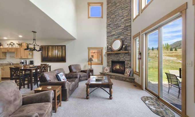 South Fork House | 186 m² House ∙ 2 bedrooms ∙ 6 guests