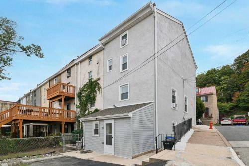 Manayunk House | 186 m² House ∙ 4 bedrooms ∙ 8 guests