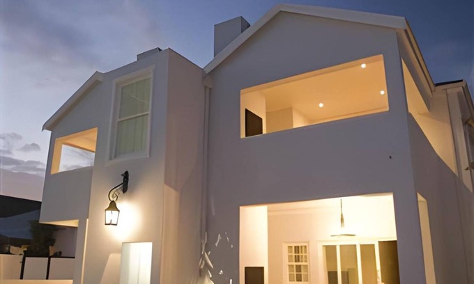 Westcliff Apartment | 188 m² Apartment ∙ 2 bedrooms ∙ 4 guests
