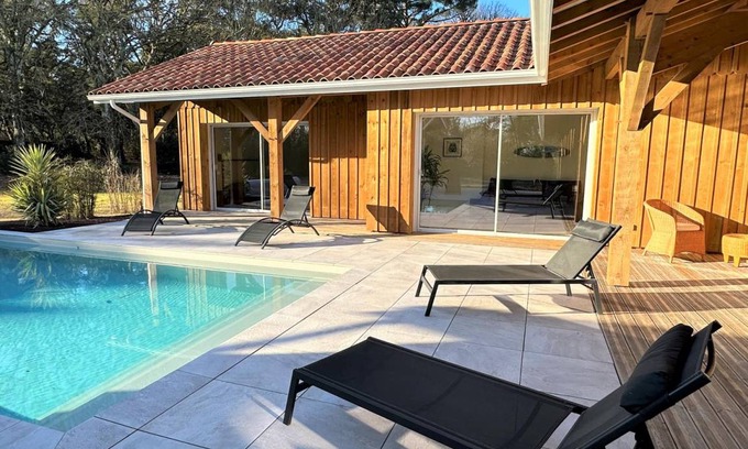 Vielle-Saint-Girons House | 188 m² Gîte ∙ 4 bedrooms ∙ 8 guests