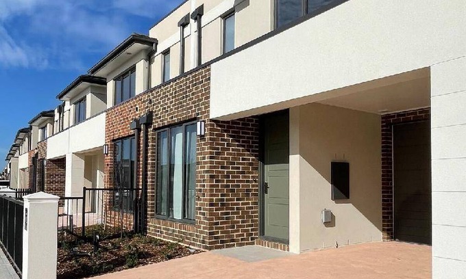 Narre Warren House | 189 m² House ∙ 4 bedrooms ∙ 8 guests