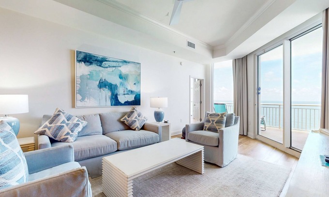 Ono Island Condo | 18th-floor condo with amazing views, beach access, pools & gym