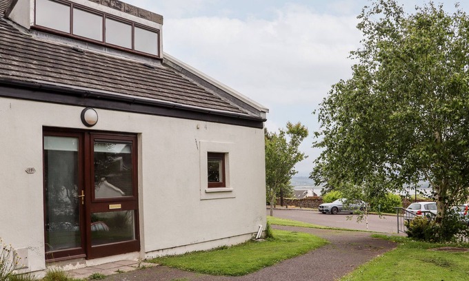 Youghal Cottage | 19 CARLETON VILLAGE, family friendly in Youghal, County Cork