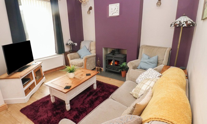 Milford Haven House | 19 GREAT NORTH ROAD, pet friendly, with open fire in Milford Haven