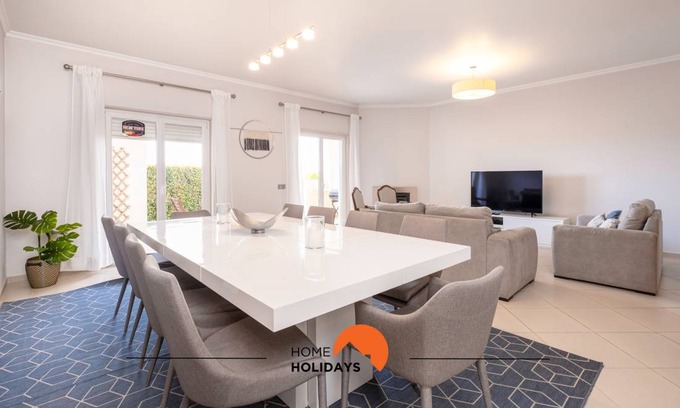 Branqueira Villa | 191 m² Villa ∙ 3 bedrooms ∙ 6 guests