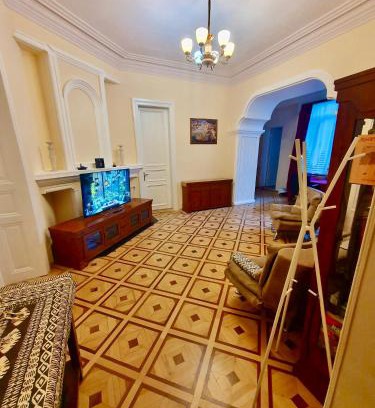 Chugureti Apartment | 1912 Heritage Charm