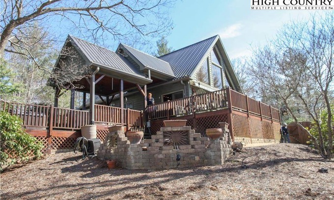 Ferguson Cabin | 192 m² Cabin ∙ 3 bedrooms ∙ 12 guests