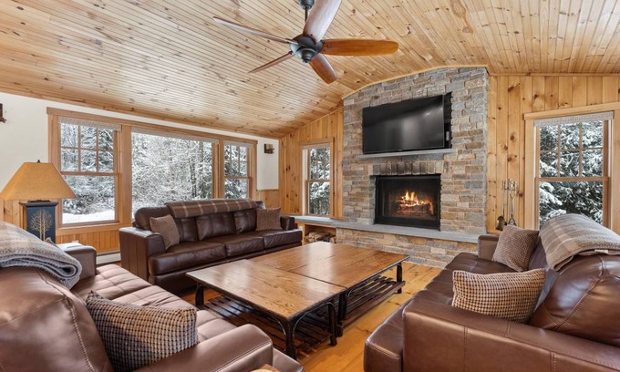 North Creek House | 192 m² House ∙ 3 bedrooms ∙ 8 guests