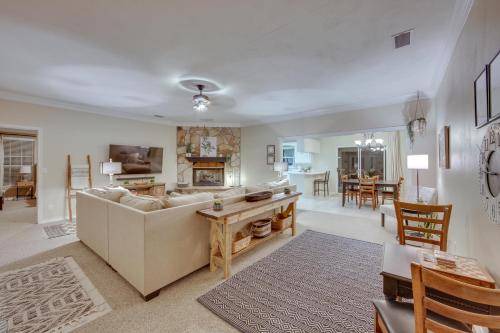 Hawkins House | 193 m² House ∙ 3 bedrooms ∙ 6 guests