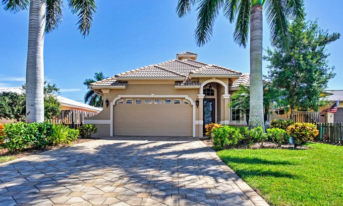 Naples Park House | 195 m² House ∙ 3 bedrooms ∙ 8 guests