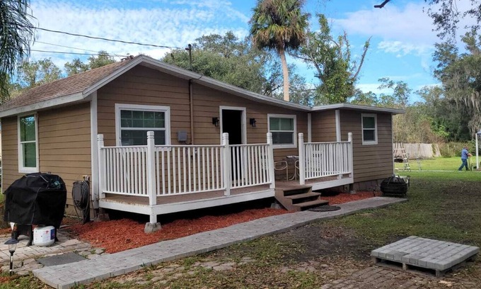 Intercession City Other | 1957 Cozy tiny home 2 bedroom house close to Disney World