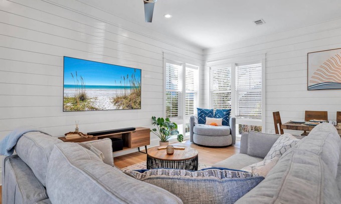 Lakeside at Blue Mountain Beach House | 196 m² House ∙ 3 bedrooms ∙ 10 guests