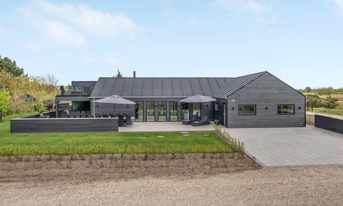 Ringkøbing-Skjern Municipality House | 196 m² House ∙ 4 bedrooms ∙ 10 guests