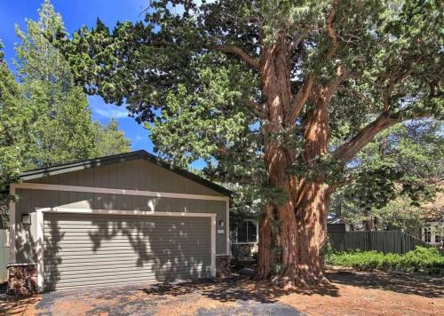 Tahoe Paradise House | 1987 Cherokee St, home