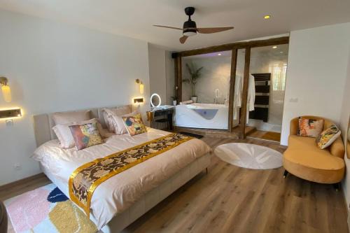 Tulle Apartment | 19A - The Seventh Heaven cocoon lover
