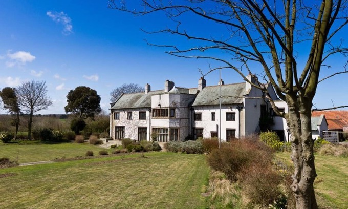 Flamborough House | 19th Century Manor House with sea views - 9 Ensuite Bedrooms - 11 Acres Garden