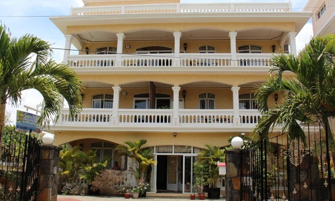 Trou aux Biches Condo | 1A: Beau Sejour 4 seasons