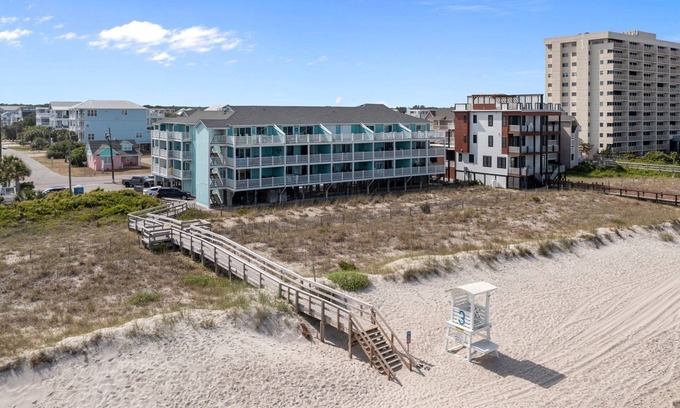 Wilmington Beach Condo | 1B Sands V - Bullard Realty