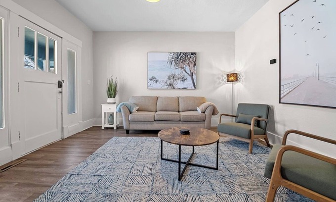 Wichita House | 1BD/1Bath ~Duplex Dandy~ Monthly specials!