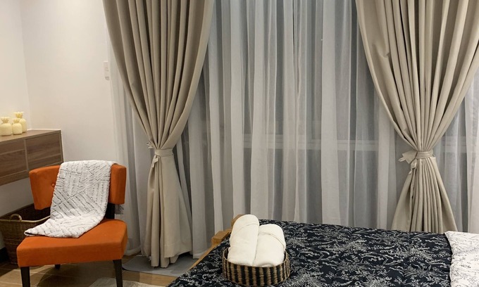 Pinagsama Condo | 1bedroom executive in Mckinley hill BGC