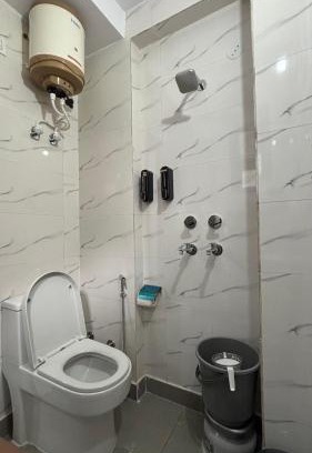 South West Apartment | 1BHK Luxury Max Stay