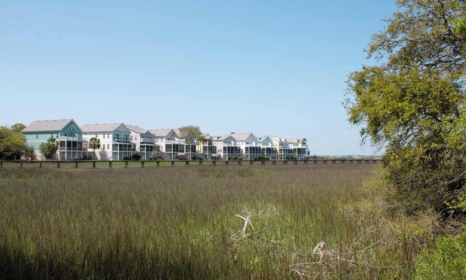 Folly Beach Condo | 1Br/1Ba Close to Beach & Shops- Heron's Nest