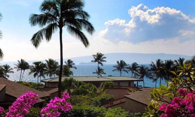 Wailea Condo | 1br/1ba Condo Steps From The Pavilion pool, Mokapu Beach with beautiful views.