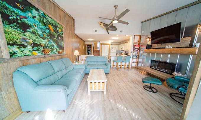 East End House | 1BR/1BA Pet-Friendly Townhome, Near State Park