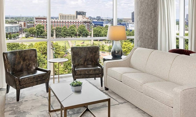 Downtown Atlanta Condo | 1br Deluxe Condo Big City Adventures Await!