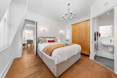 Knightsbridge Apartment | 1BR Harrods Hydepark Knightsbridge KB91