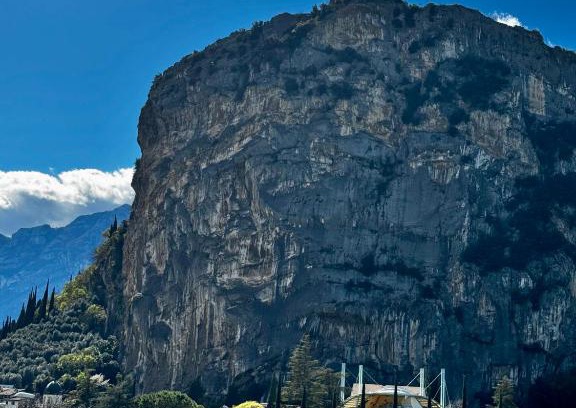 Arco Apartment | 1Dest - Rock'n'River Penthouse