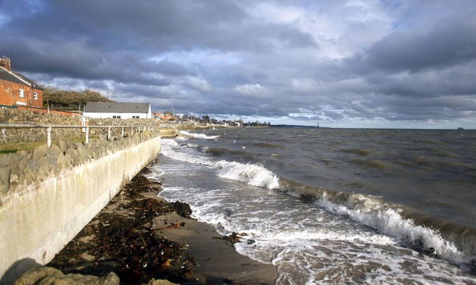 Whiteabbey House | 1m beside the sea - 10 mins to Belfast Coastguard Boat House, Stay Safe!
