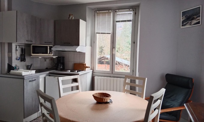 Bagneres-de-Luchon Apartment | 1st floor studio with balcony