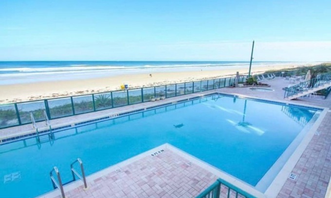 Ponce Inlet House | 1st floor walkout to the Beach !