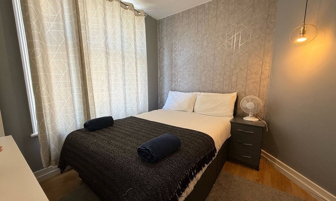 Kennington Apartment | 1st Flr 2 Bed Flat Near Elephant and Castle- 3EC
