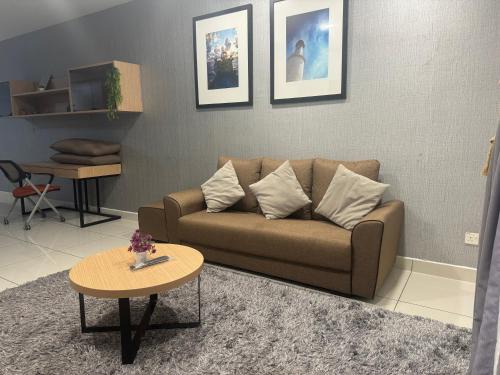 Central District Apartment | 1tebrau residences suite min98